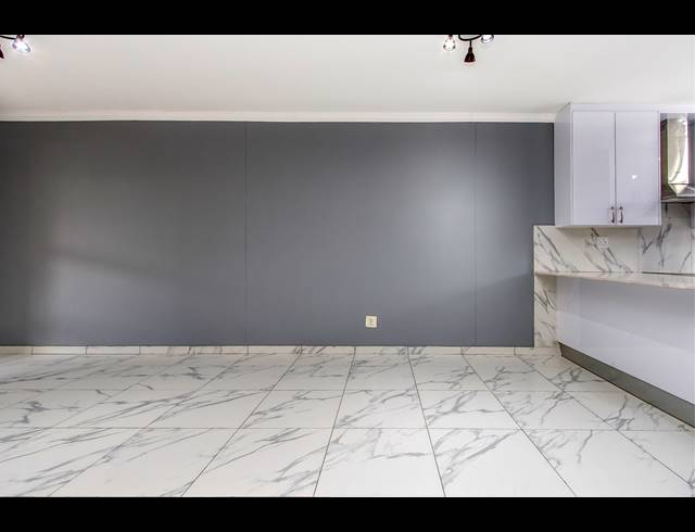 2 BEDROOM APARTMENT RENTED IN MORNINGSIDE